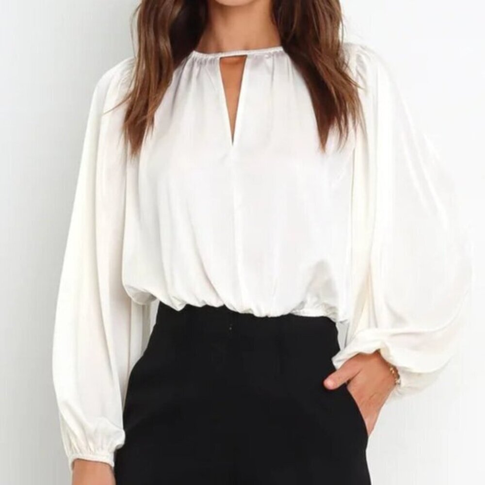 Petal & Pup Women's Long Sleeve Cropped Creamy White Top, Betty, size 4 NWT
